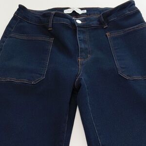 TAHARI Women's Blue  Stretch Jeans with Front Patch Pockets Size 10P